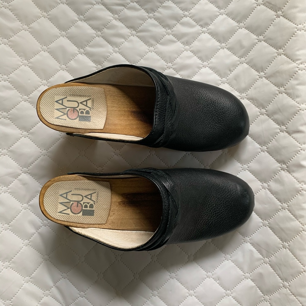 Maguba clogs